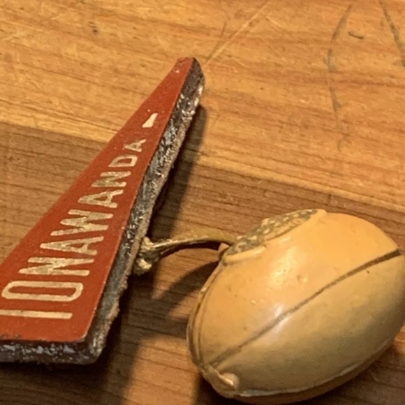 Antique 1920-1930 High School Pins & Pendant, Tonawanda, National Honor Society - Picture 15 of 16